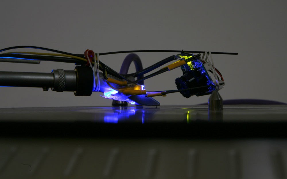 TURNTABLE PILOT - Image 1