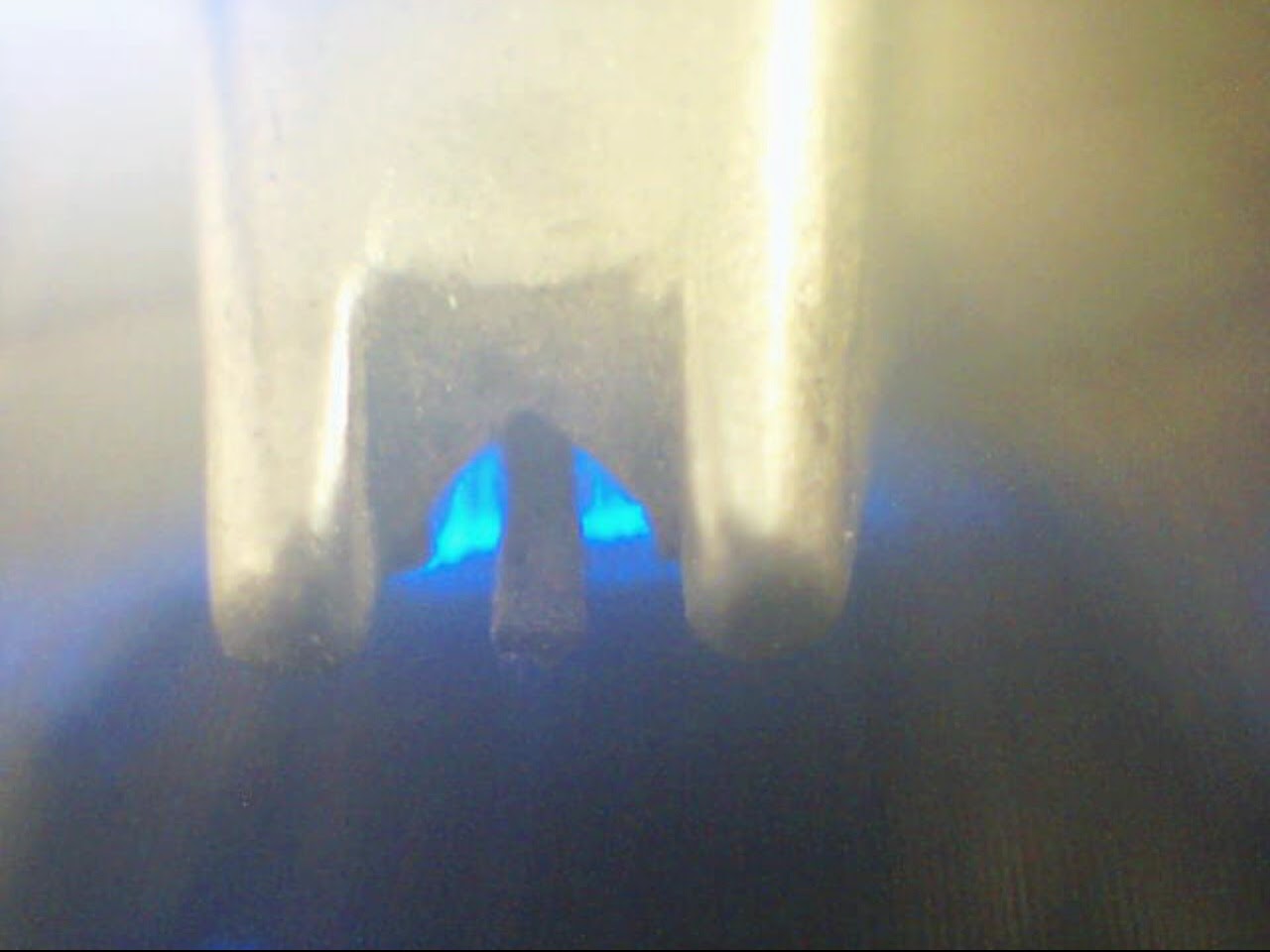 TURNTABLE PILOT - Image 3