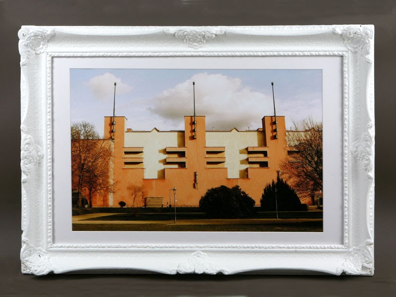 INSIDE - Image 10